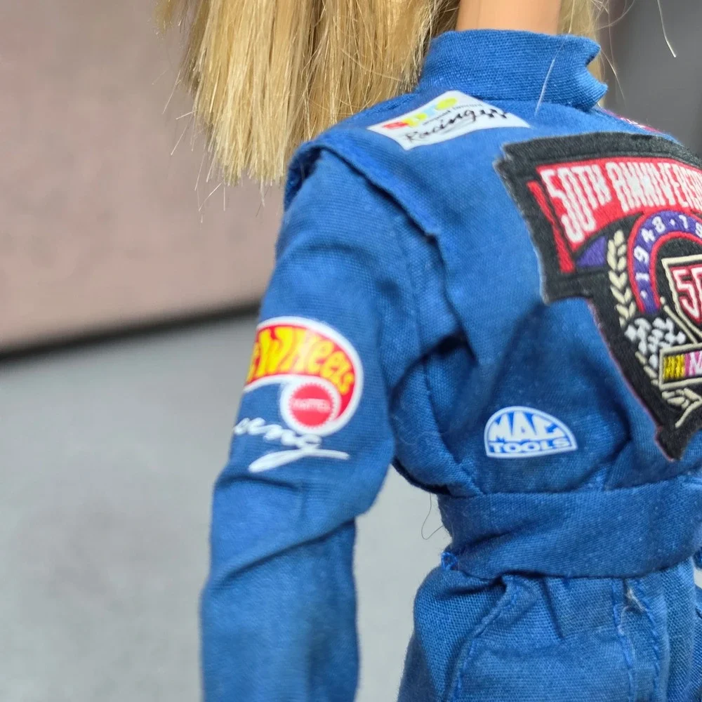 Hotwheels.NASCAR.Barbie 50th Anniversary‎ Doll Blue Racing Suit 1998 Excellent